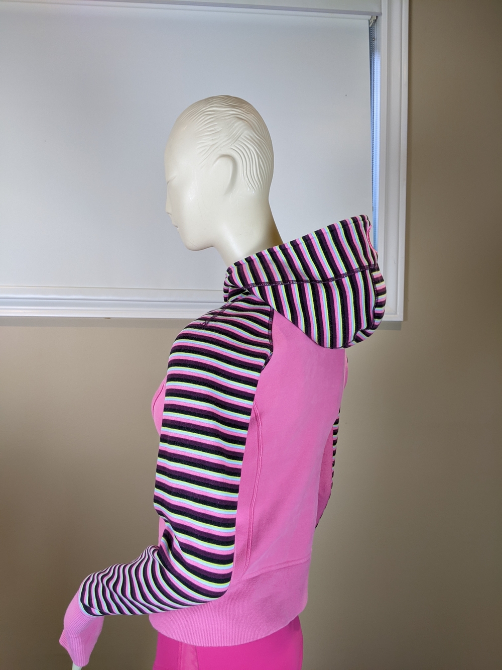 Lululemon Scuba Afterglow Split Pea Striped Sleeve Hoodie - Picture 7 of 8